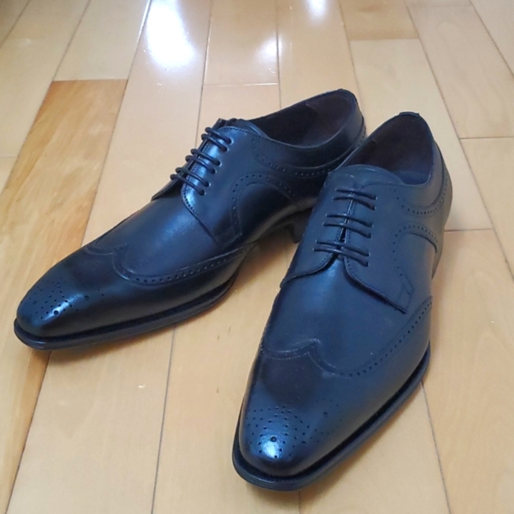 Mezlan Wing Tip Dress Shoes - Size 10